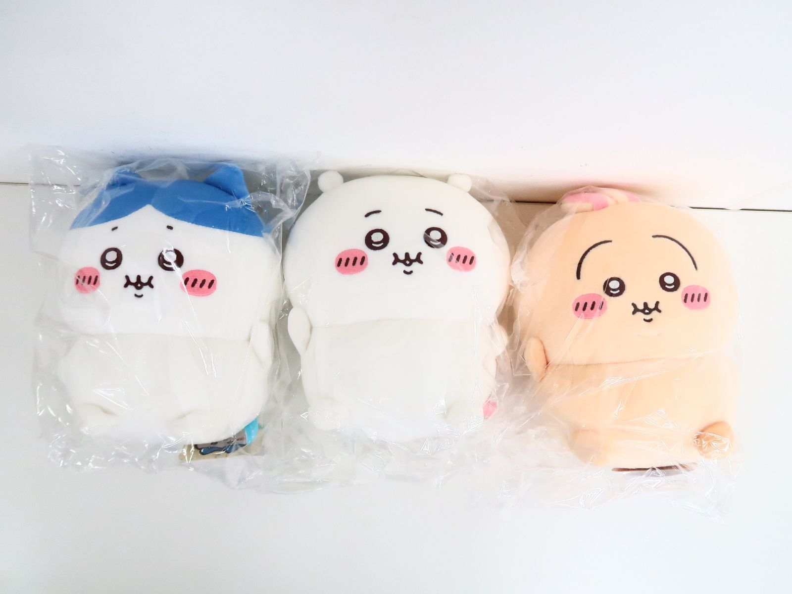 3点セット ちいかわ・うさぎ・ハチワレ ぼっちゃり手乗りぬいぐるみ