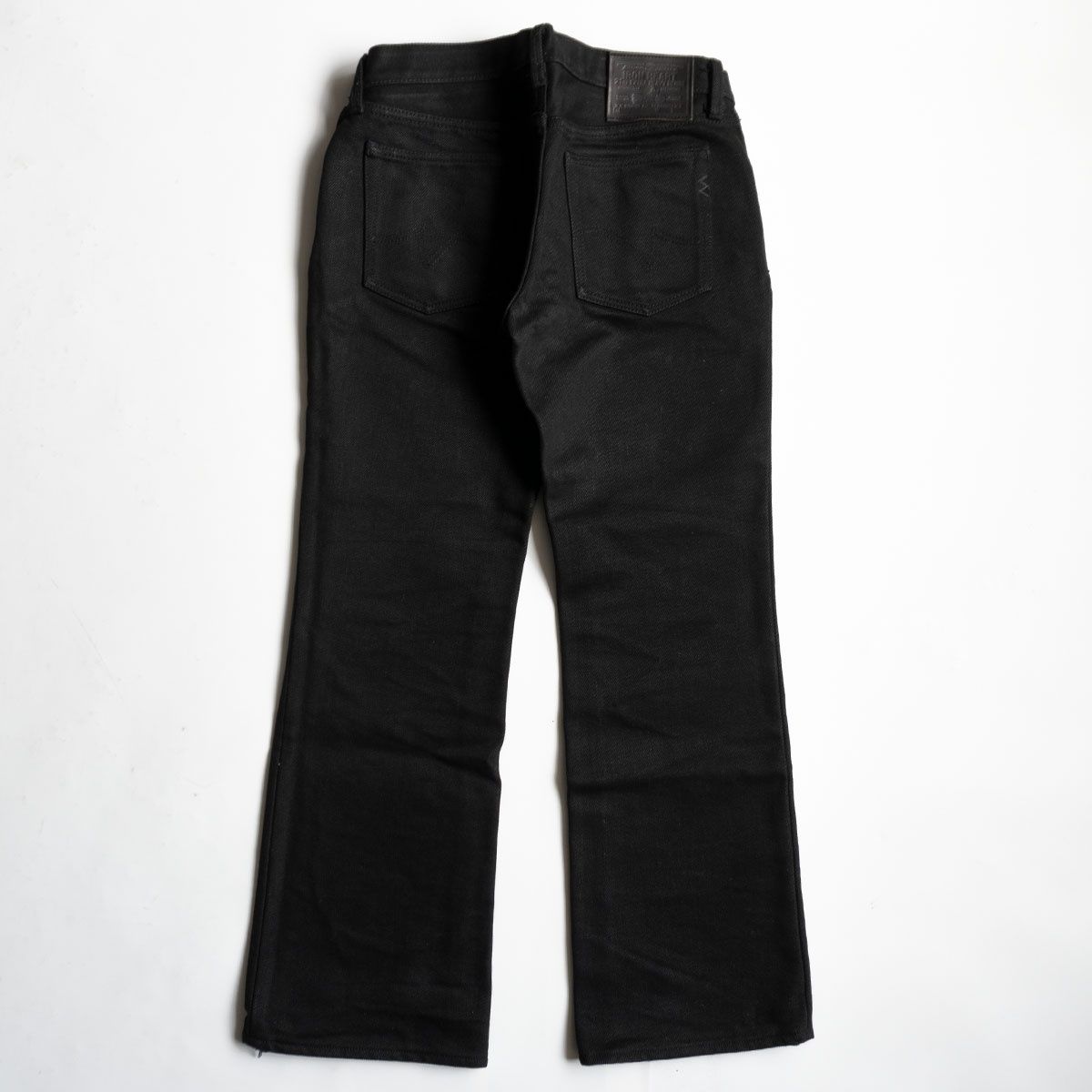 美品】IRON HEART【21oz 黒鎧 デニム ストレート】W34 ブラックデニム 