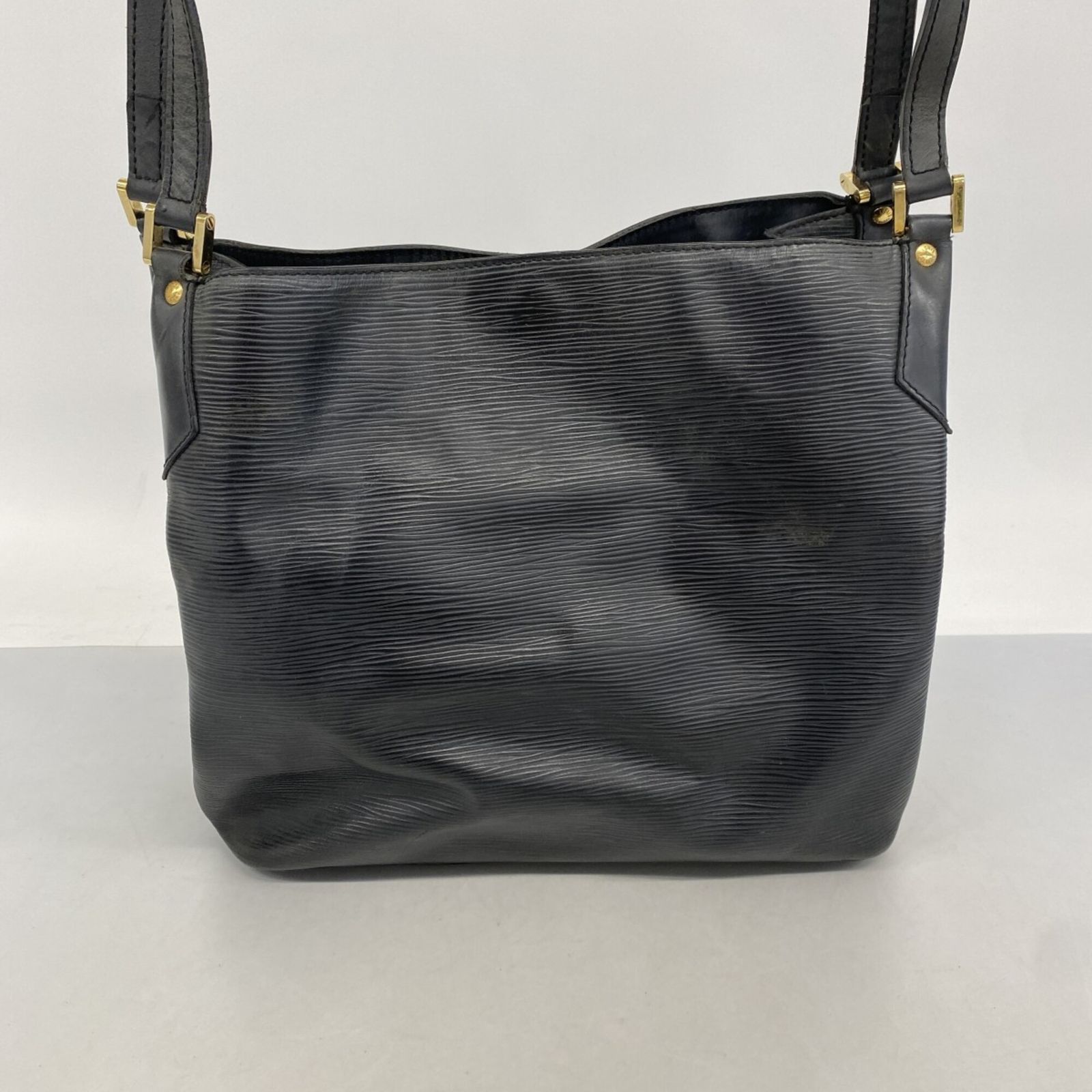 ルイ・ヴィトン(Louis Vuitton) ルイ・ヴィトン ショルダーバッグ エピ 
