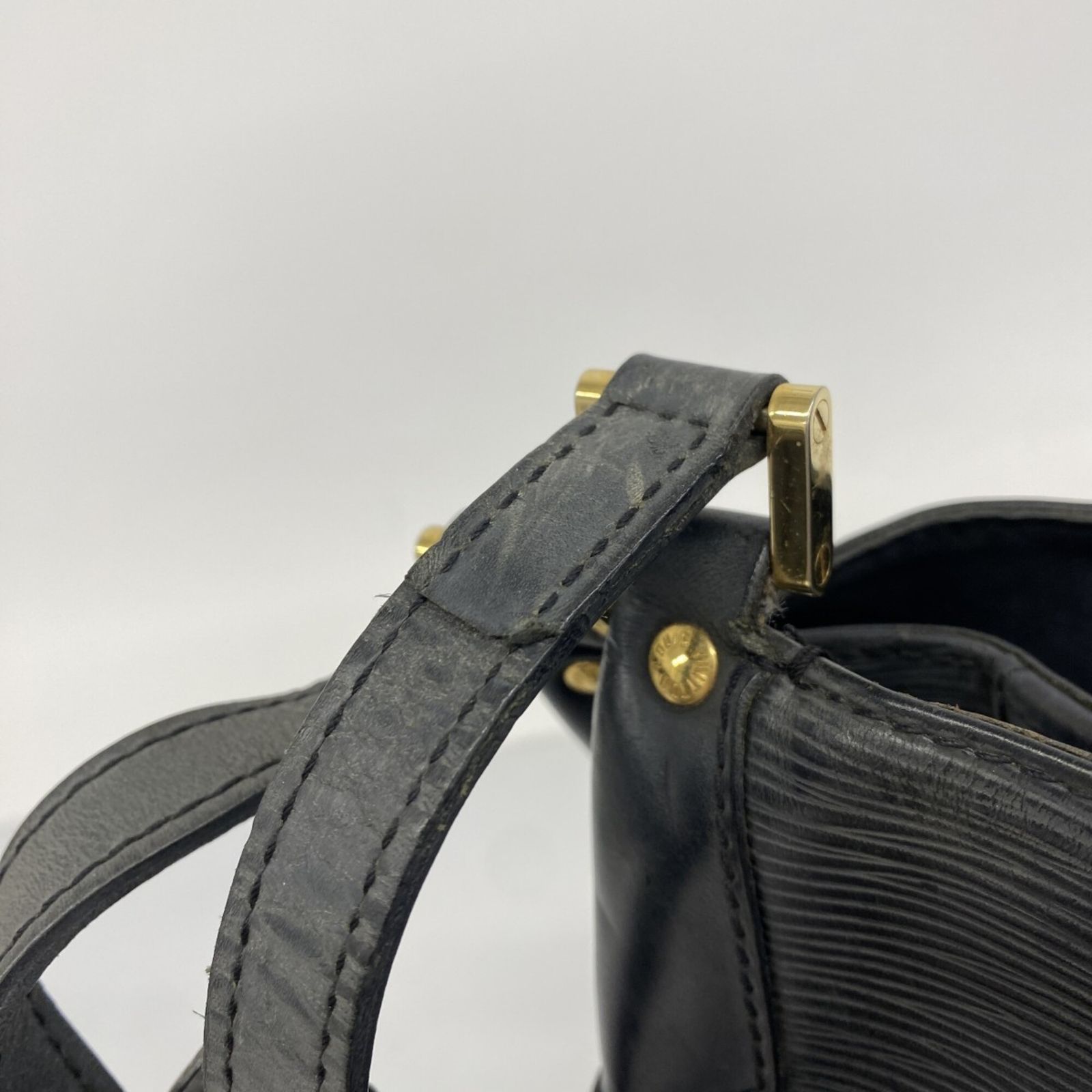 【6dc3192-k】ルイヴィトン ショルダーバッグ エピ マンダラMM M58892 ノワール【中古】レディース LOUIS VUITTON - 【6dc3192-k】ルイヴィトン ショルダーバッグ エピ