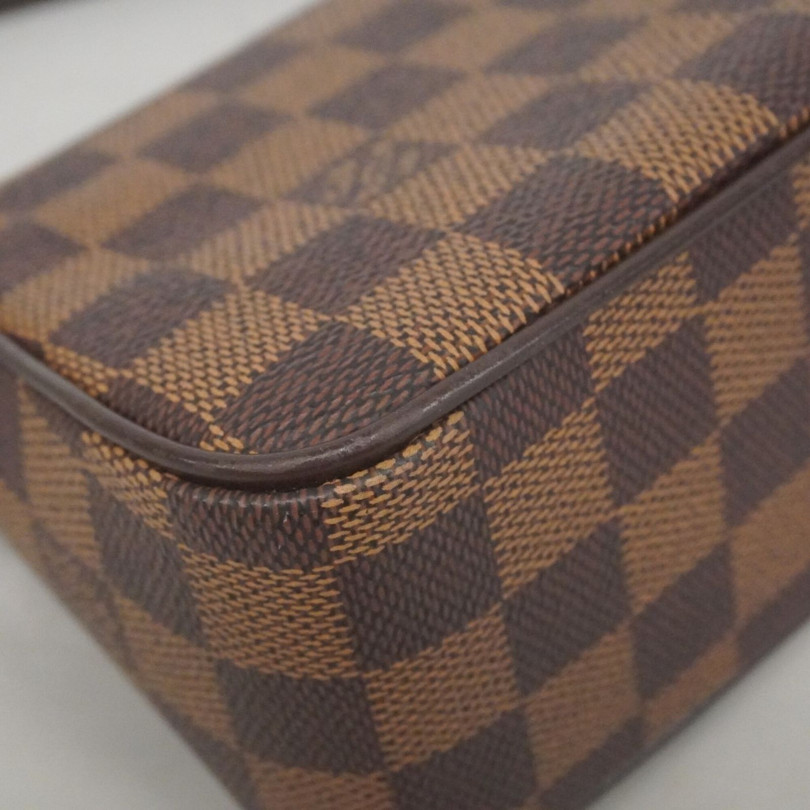 ルイ・ヴィトン(Louis Vuitton) ルイ・ヴィトン ショルダーバッグ