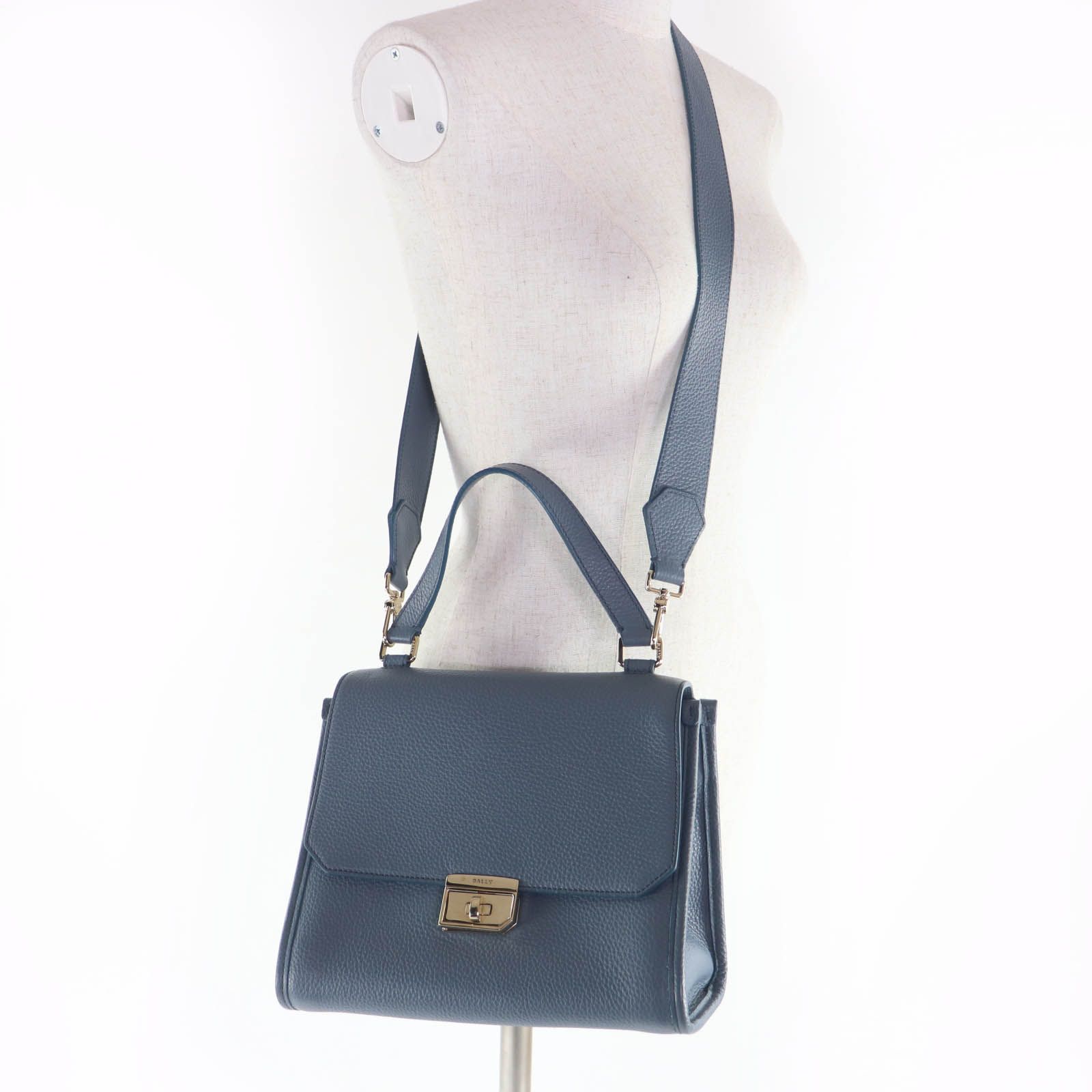 極美品☆BALLY バリー Bloommy.O  2WAY レザー ハンドバッグ ショルダーバッグ ブルー ゴールド金具 レディース 極美品☆BALLY バリー Bloommy.O 2WAY レザー ハンドバッグ ショルダー