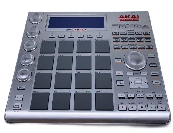 ケース付き】【☆安心動作保証期間付】【送料無料】AKAI MPC STUDIO