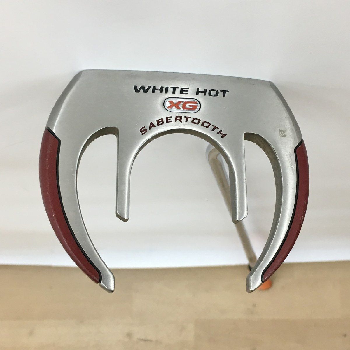 オデッセイ ODYSSEY ゴルフクラブ WHITE HOT XG sabertooth パター 右利き用 ヘッドカバー付き 2511LT163