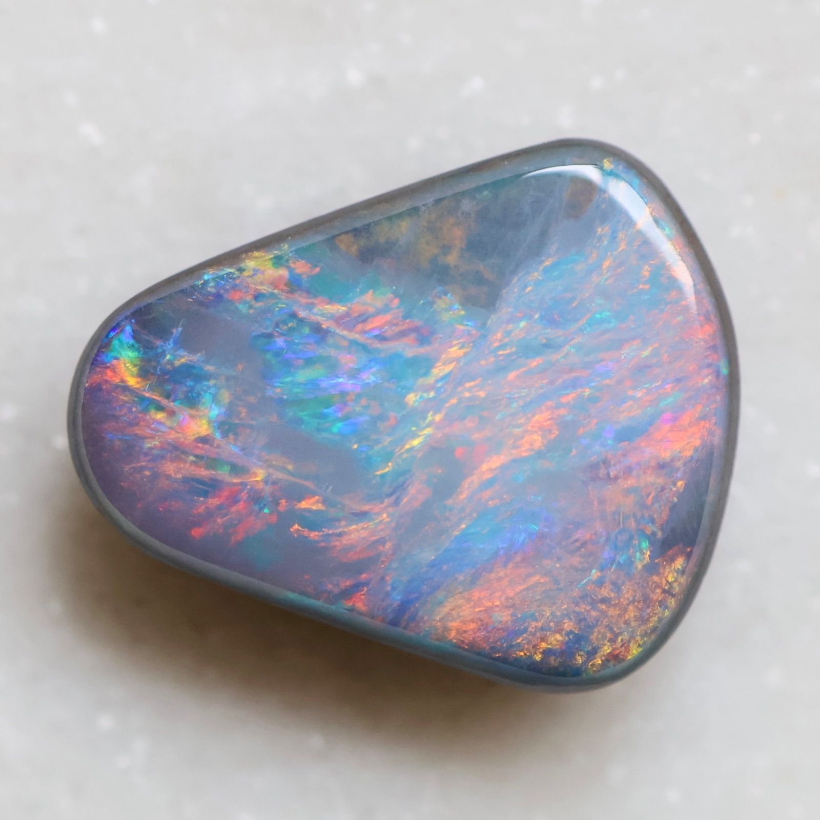 天然ボルダーオパール 3.94ct オーストラリア産 クイーンズランド産