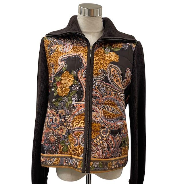S*S様 LEONARD レオナール　宝石柄　中綿　ブルゾン　シルク100 トリ 美品 LEONARD レオナール シルク100 花柄 王冠 総柄 シャツ 金ボタン