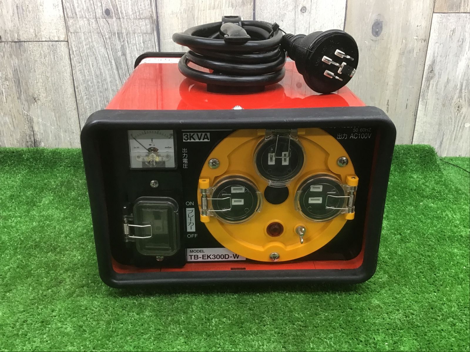 【中古動作品】NICHIDO/日動工業 屋外型降圧トランス TB-EK300D-W●アクトツール富山店●窓