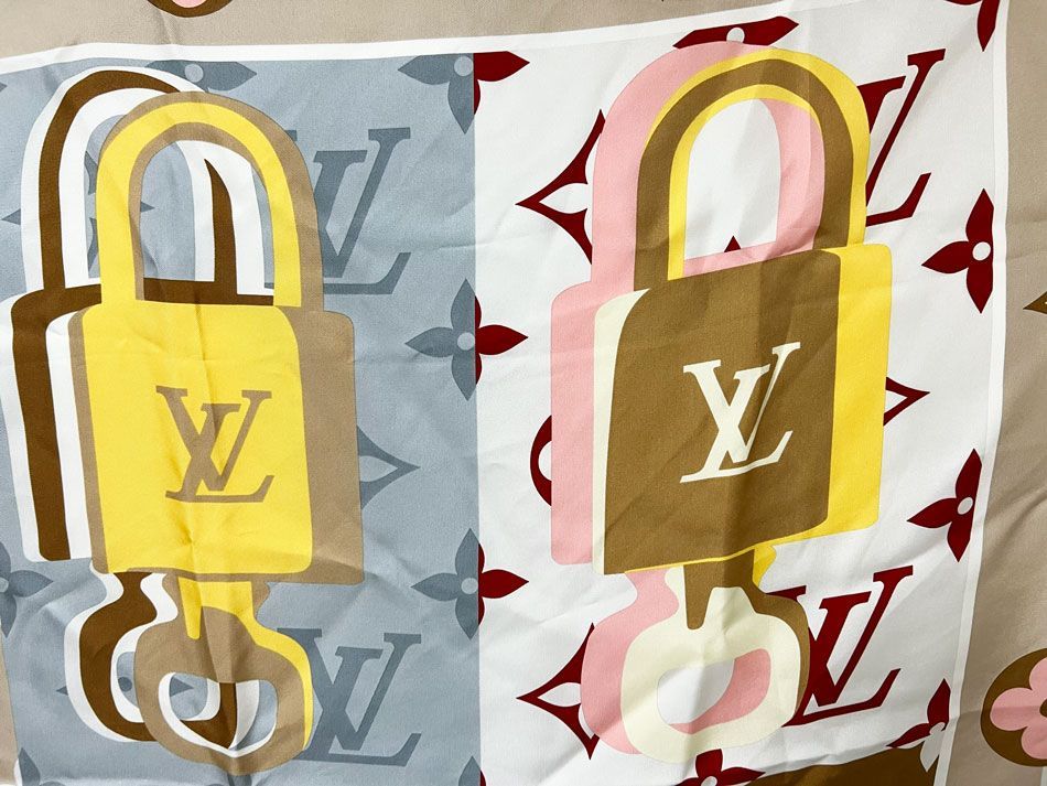LOUIS VUITTON ルイヴィトン カレ90・LVアンロックド スカーフ シルク