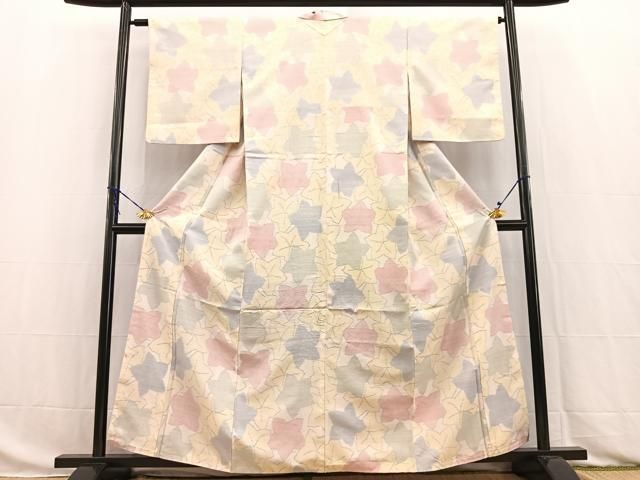 平和屋着物●本場染大島紬　訪問着　更紗花鳥文　正絹　逸品　CABB5102vp 平和屋着物□本場大島紬 白大島 楓尽くし 正絹 逸品 BAAW8232yc - メルカリ