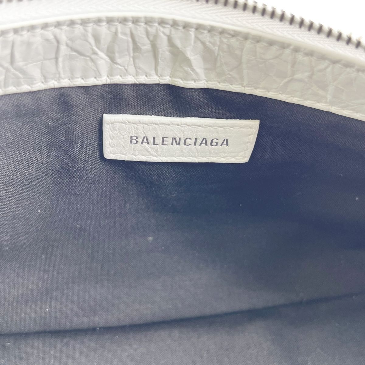 【中古】 BALENCIAGA バレンシアガ 802227 ショルダーバッグ スーパービジーショルダーバッグ ホワイト レディース 26009695 CA 中古】 BALENCIAGA バレンシアガ 802227 ショルダーバッグ スーパー