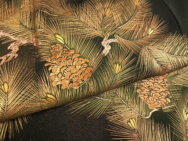 平和屋着物●京友禅作家　元橋宏太郎　黒留袖　手描き　刺繍　松　金彩　正絹　逸品　AABH6871ph 平和屋着物○京友禅作家 元橋宏太郎 黒留袖 手描き 刺繍 松 金彩 正絹