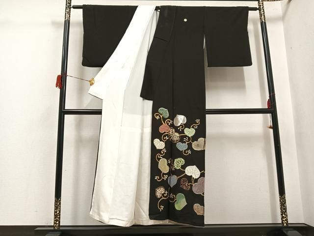 平和屋着物●豪華黒留袖　駒刺繍　葵　金彩　正絹　逸品　AABH6902ph 平和屋着物○豪華黒留袖 駒刺繍 葵 金彩 正絹 逸品 AABH6902ph - メルカリ