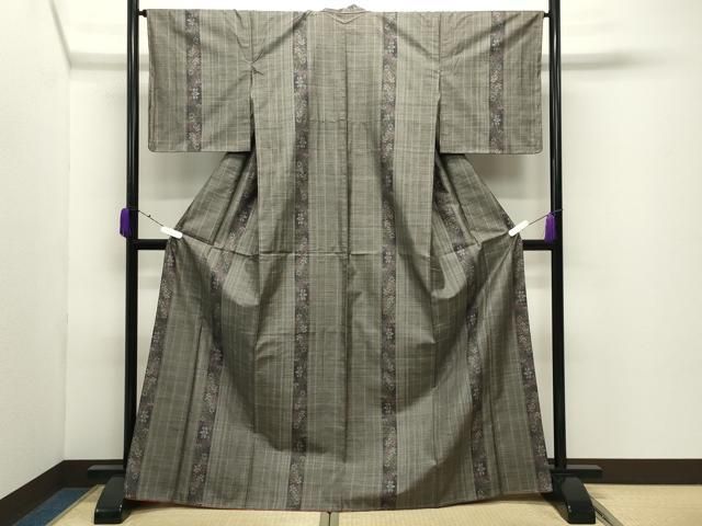 平和屋着物●本場大島紬　9マルキ　花唐草文　正絹　逸品　DABD9176ud 平和屋着物○本場大島紬 9マルキ 花唐草間道 正絹 逸品 未使用