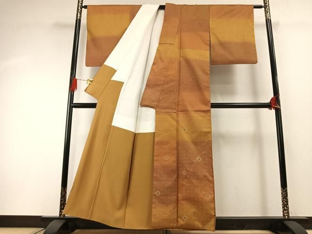 平和屋着物●お召　訪問着　吉祥花文　金糸　正絹　逸品　AABH4901fy 平和屋着物○お召 訪問着 吉祥花文 金糸 正絹 逸品 AABH4901fy - メルカリ