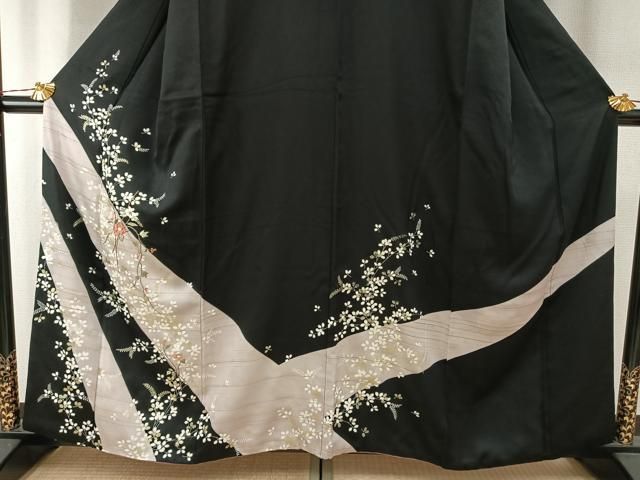 平和屋着物●訪問着　駒刺繍　枝花文　黒地　金糸　金銀彩　正絹　逸品　AABH4994fy 平和屋着物○訪問着 駒刺繍 枝花文 黒地 金糸 金銀彩 正絹 逸品