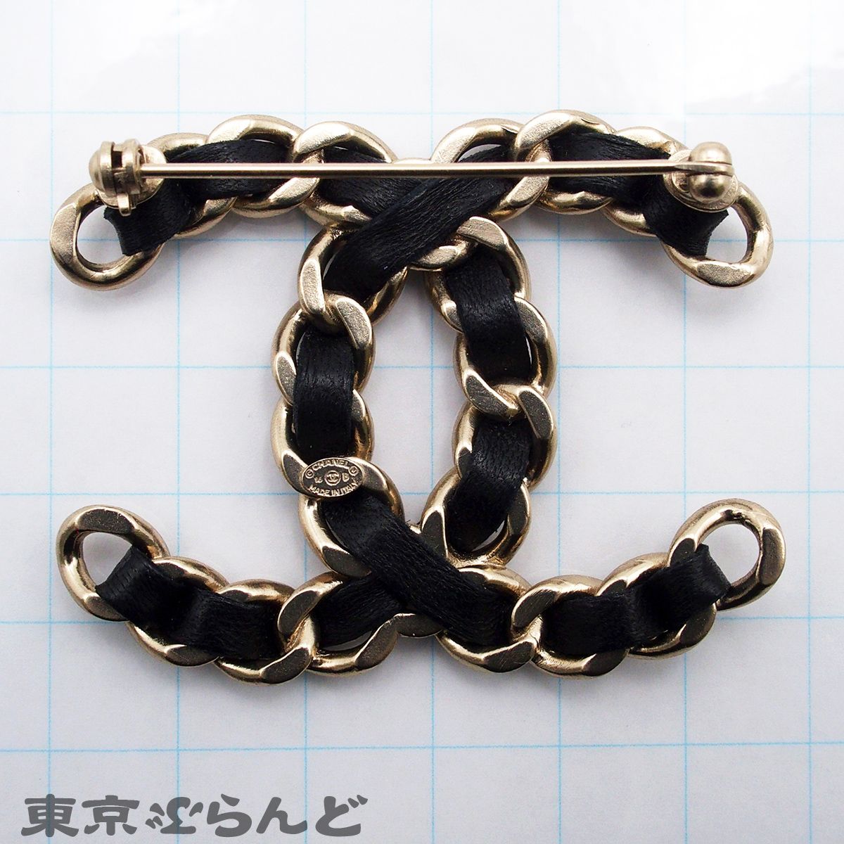 シャネル CHANEL ブローチ ライトゴールド ブラック メタル レザー 