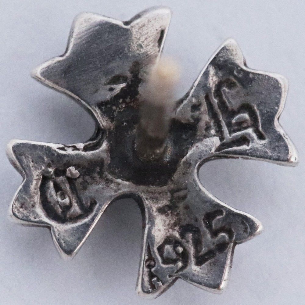 CHROME HEARTS CHプラススタッドピアス withダイヤモンド シルバー