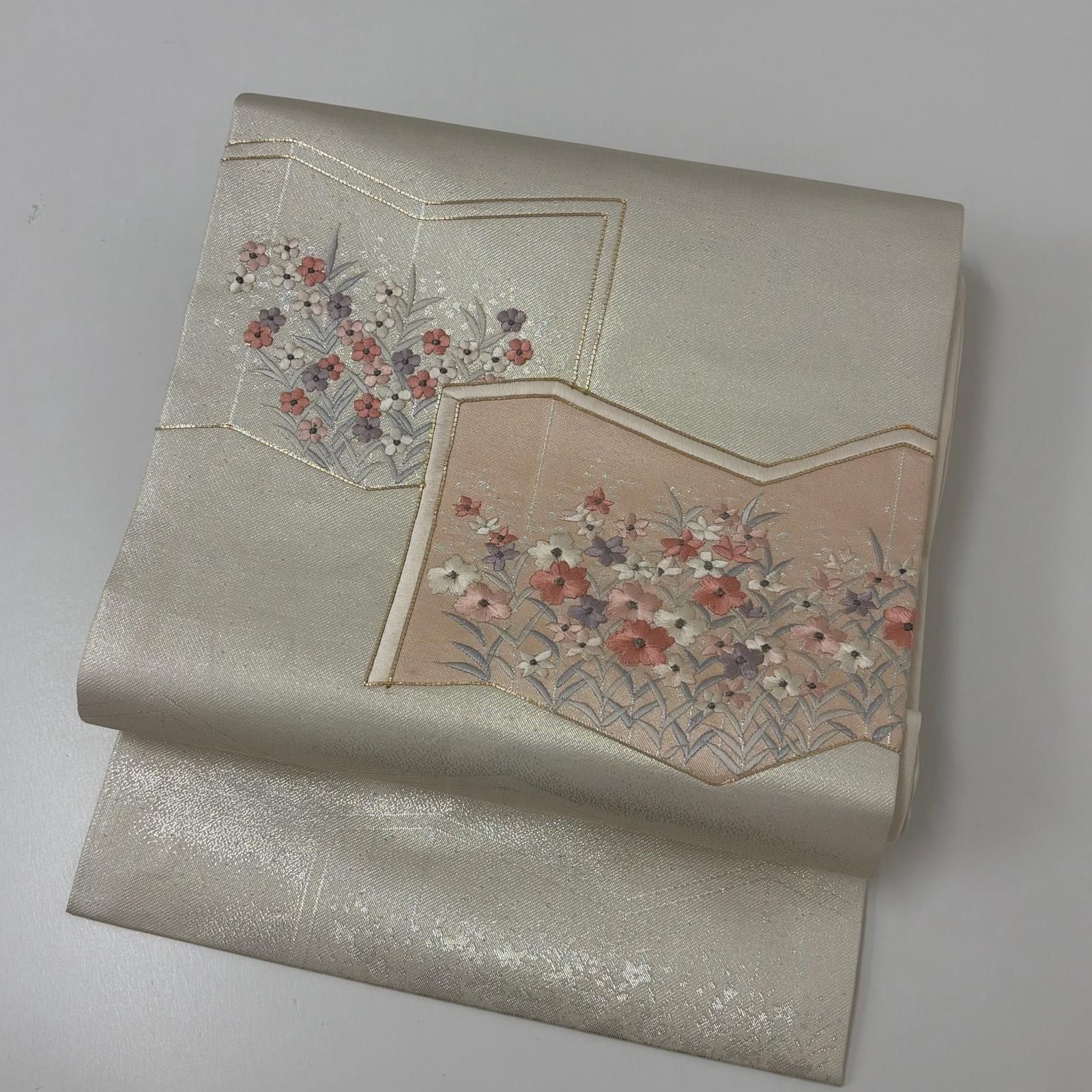 名古屋帯 正絹 金駒刺繍 花の刺繍 九寸 MA-6238 - メルカリ