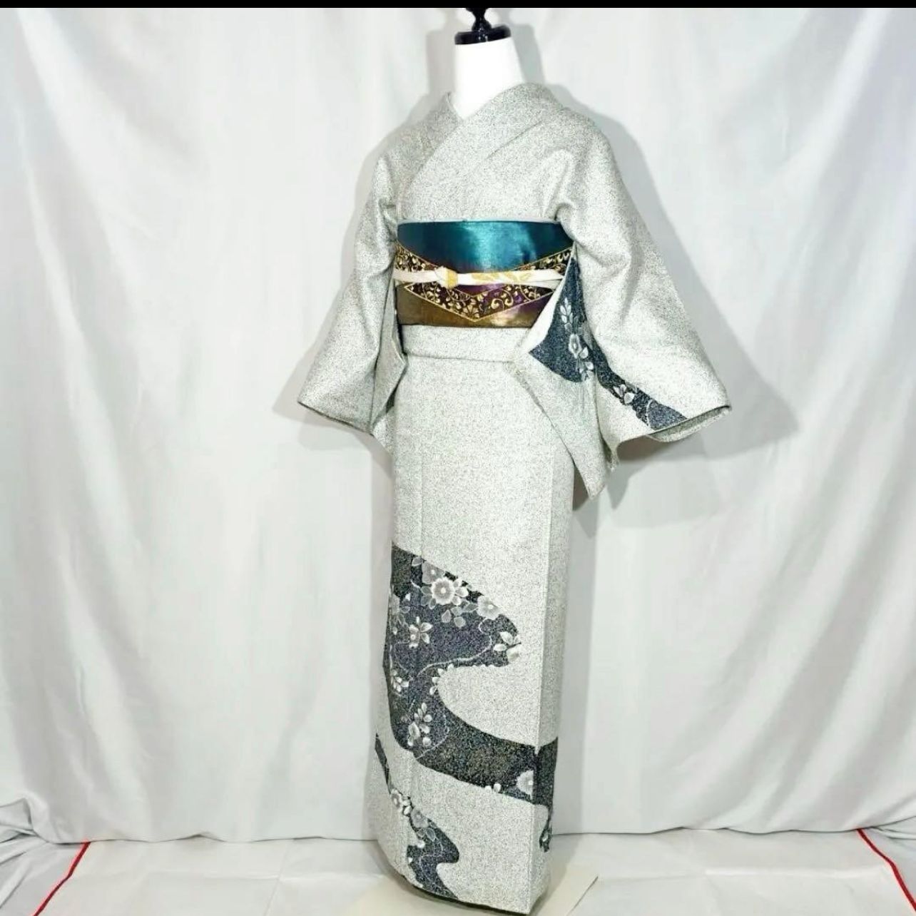 超美品　正絹　袷　付け下げ　訪問着　着物　 163裄67　グレー　黄緑　辻が花 超美品 正絹 袷 付け下げ 訪問着 着物 163裄67 グレー 黄緑 辻が花