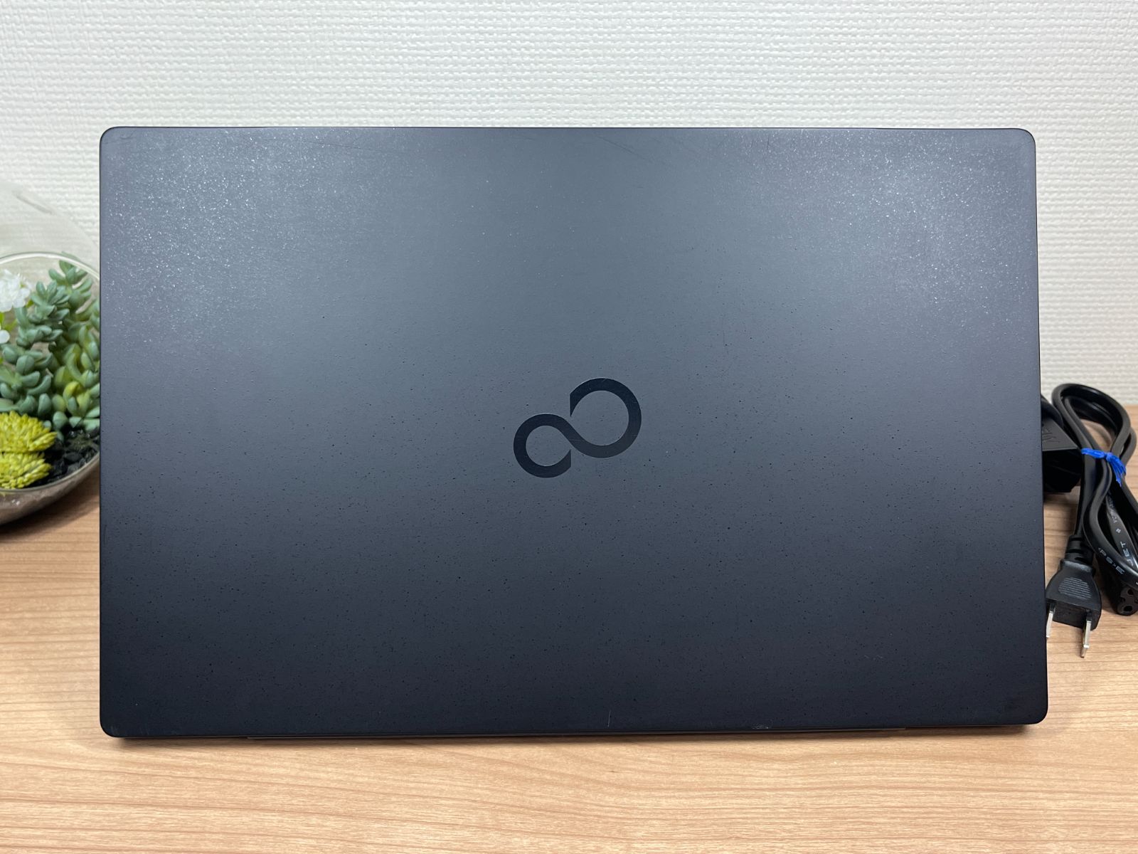 限定美品〉0419 Fujitsu Lifebook U9311/F 8GB/SSD256 第11世代