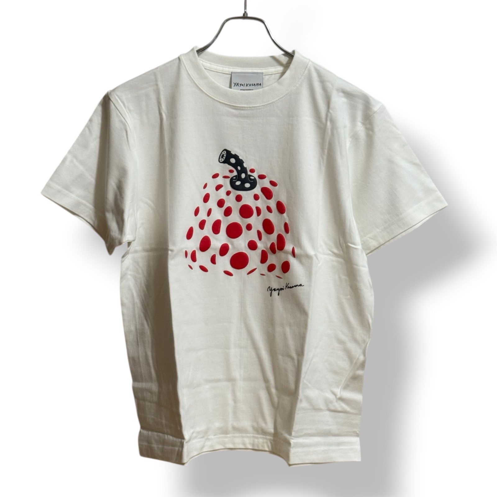 新品未使用 草間彌生 YAYOI KUSAMA Tシャツ 大きな赤いかぼちゃ