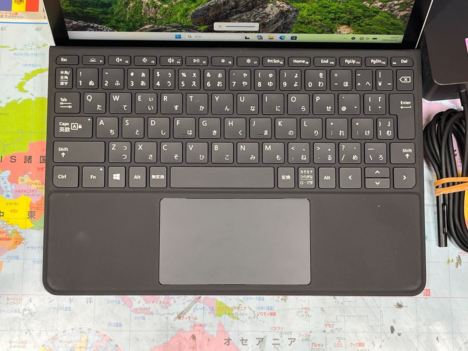 極美品 Surface Go 2 LTE 8GB 10.5型 キーボード付 - メルカリ 極美品 Surface Go 2 LTE 8GB 10.5型 キーボード付 - メルカリ