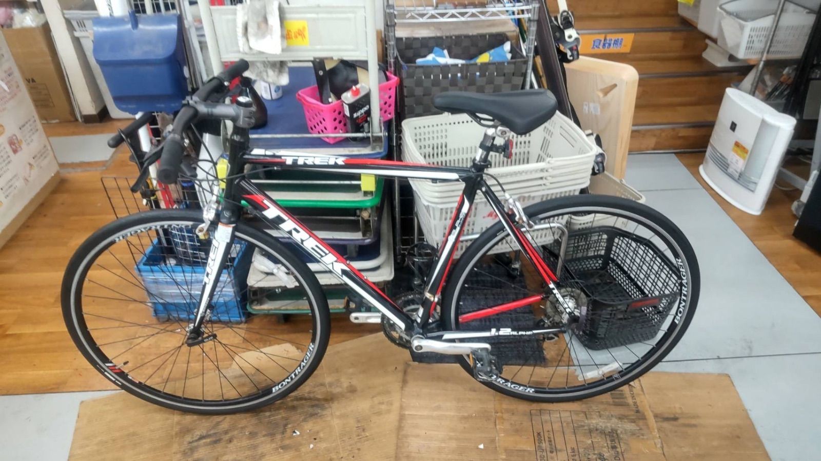 名古屋市近郊配送無料】R351 ☀️ クロスバイク / TREK ALPHA1.2 