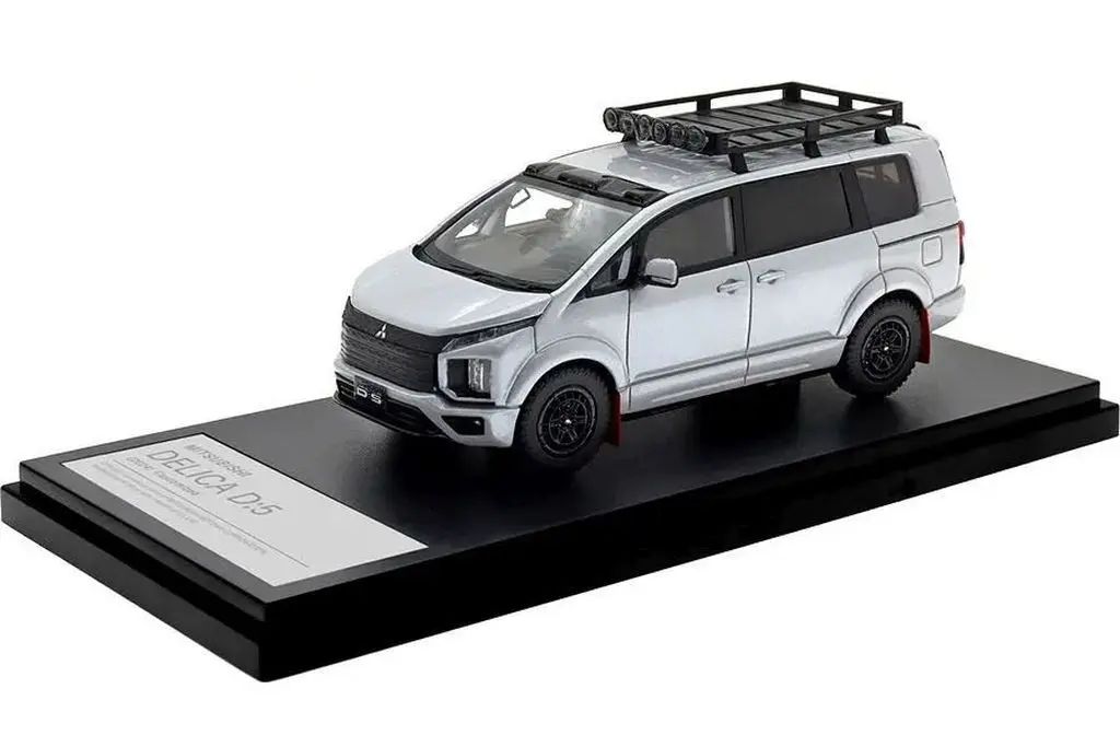 新品】ミニカー 1/43 MITSUBISHI DELICA D：5 (2024) カスタマイズ
