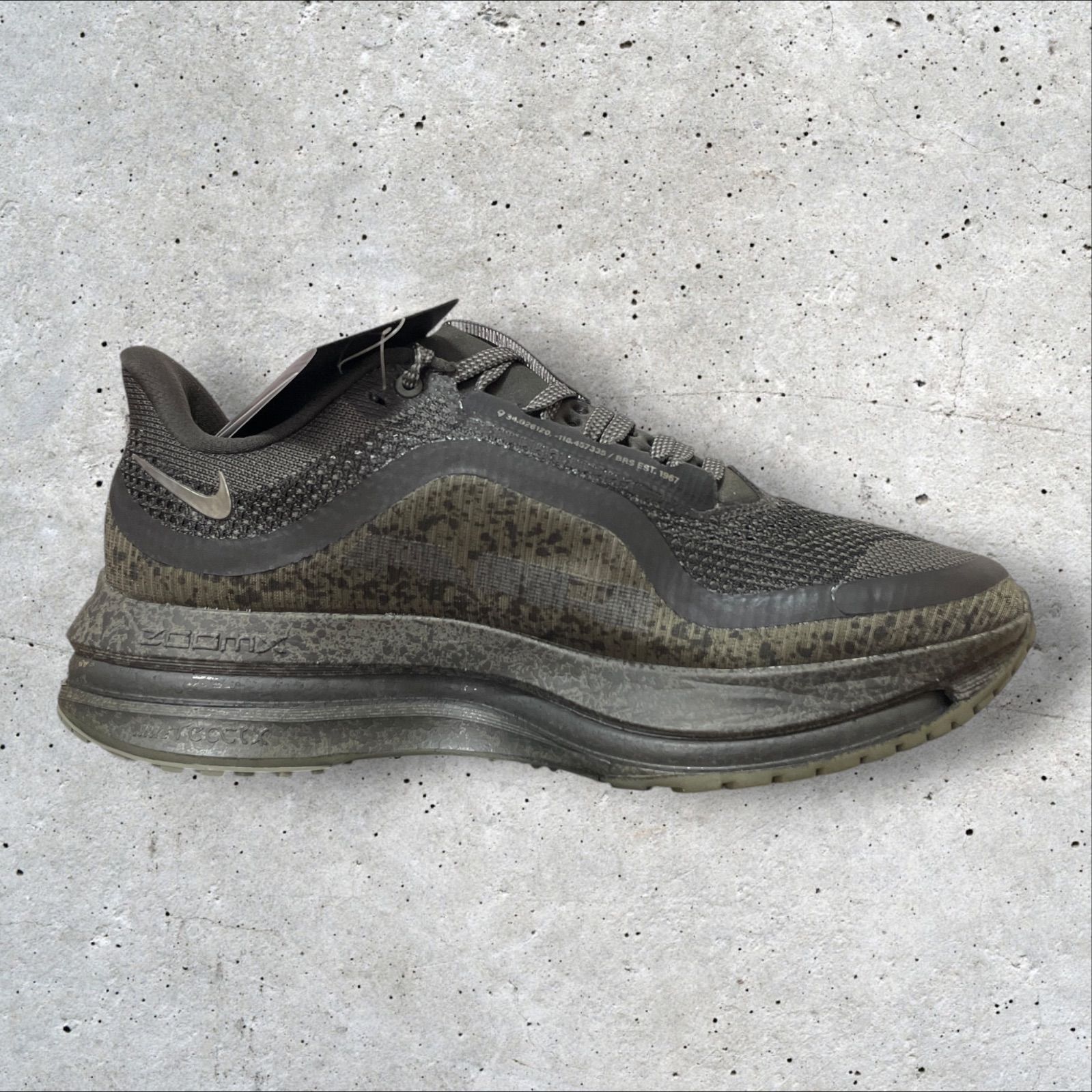 定価：29700円 NIKE Pegasus Premium 