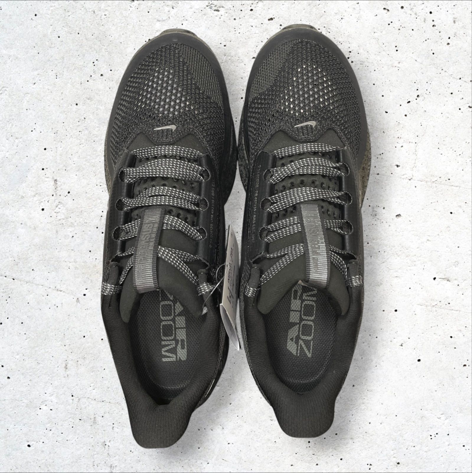 定価：29700円 NIKE Pegasus Premium 