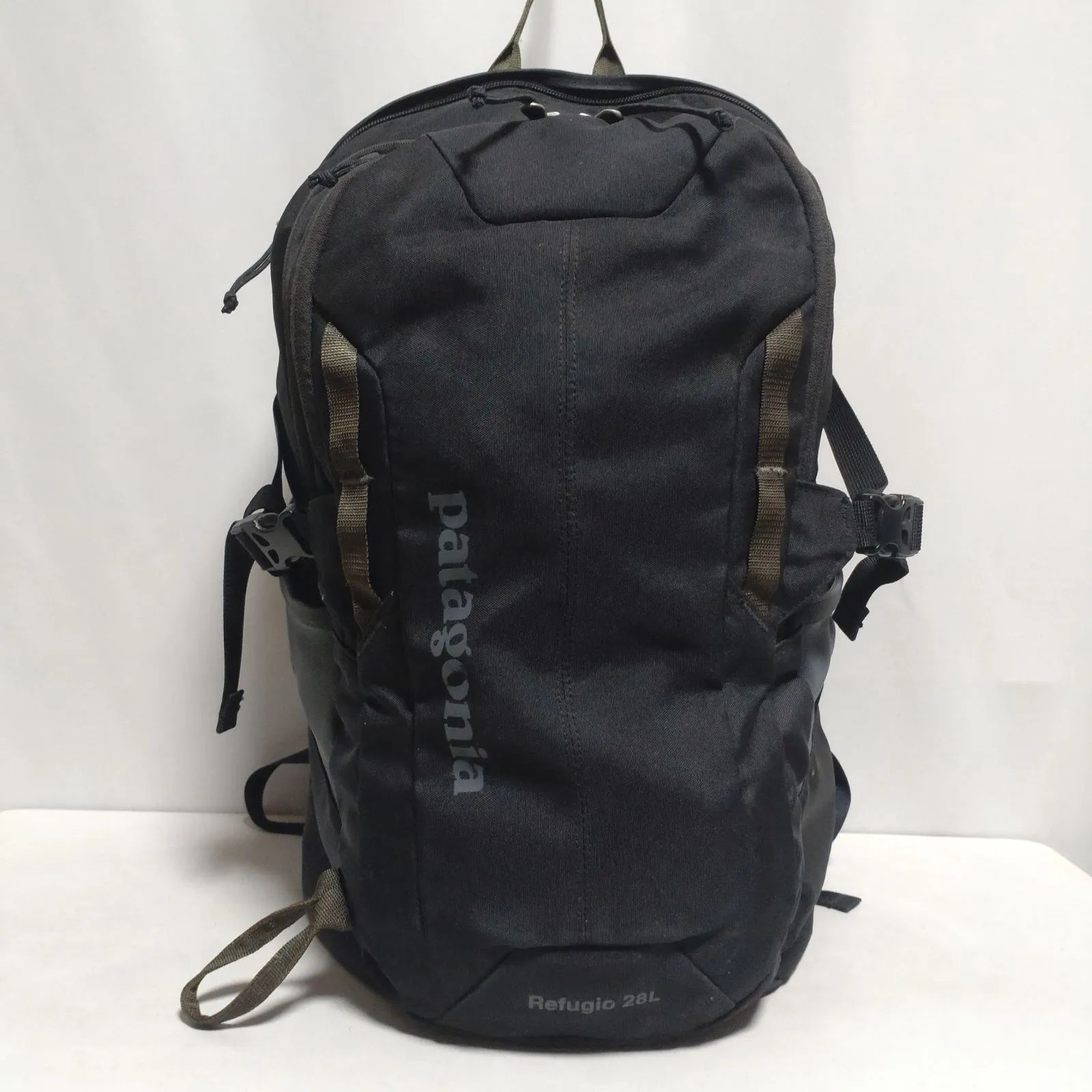 patagonia パタゴニア Refugio 28L リュック バックパック 黒 - メルカリ