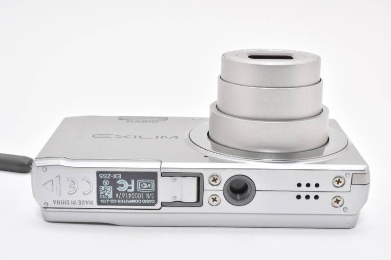 美品 CASIO EXILIM EX-ZS6 コンパクトデジタルカメラ CASIO EXILIM EX