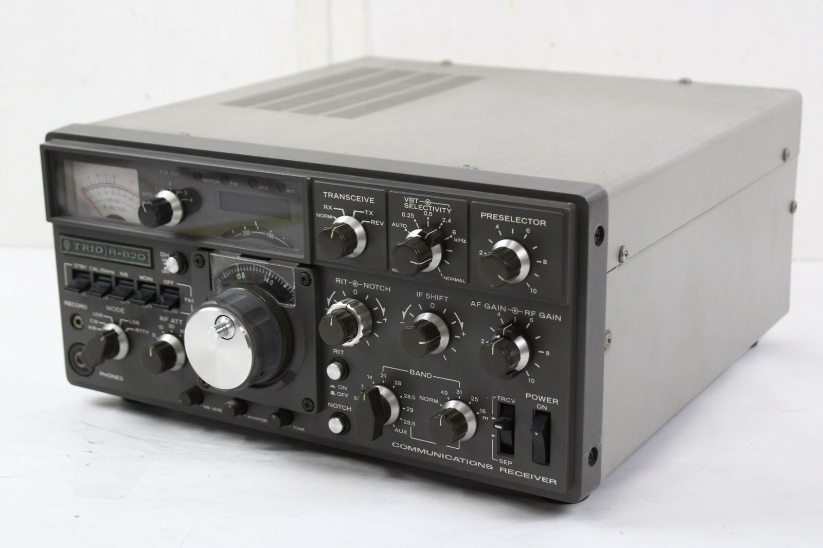 現状品 TRIO R-820 受信機 トリオ アマチュア 無線機 ITO5Y92U3AAG-D