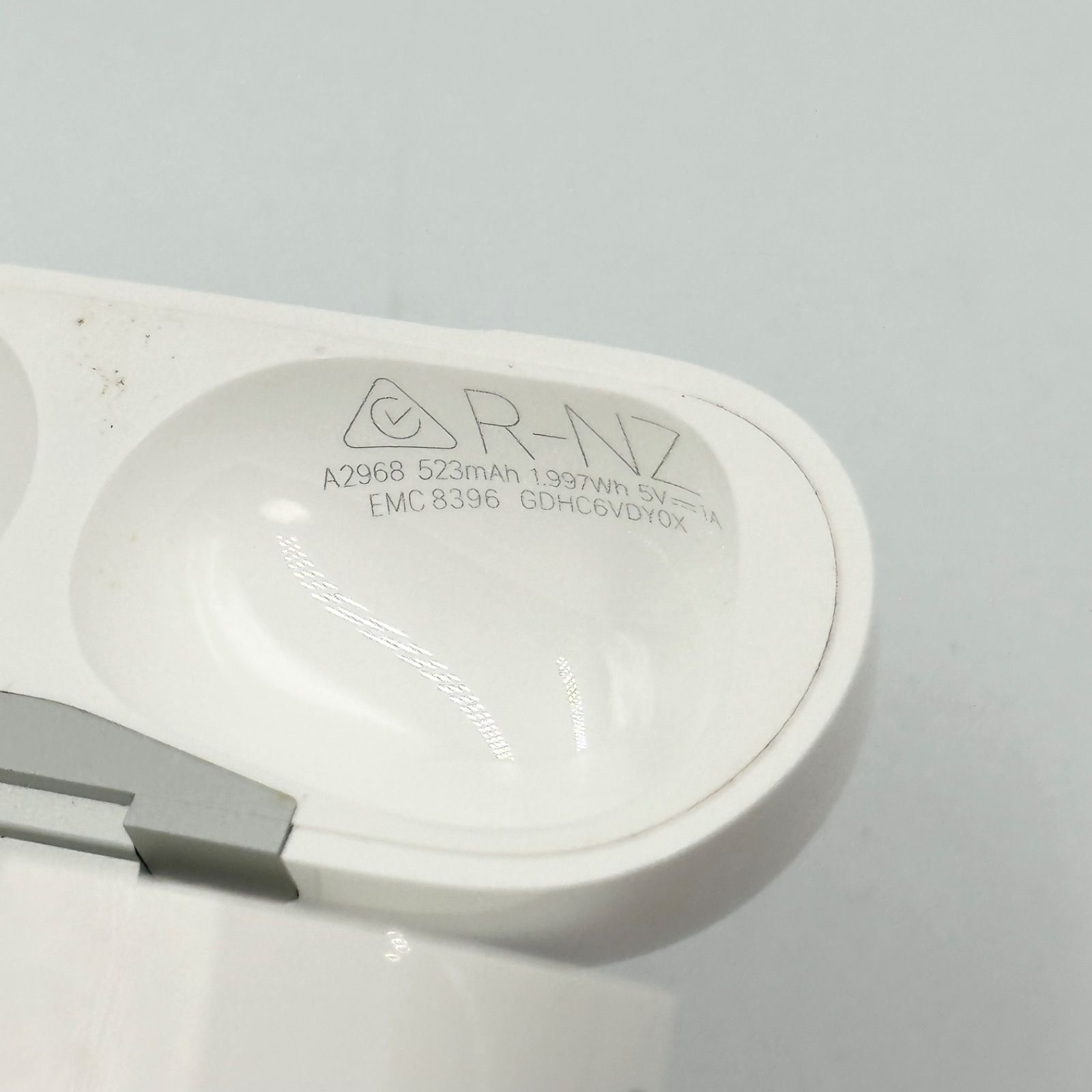 【正規品】AirPods Pro 第2世代/A2968/充電ケースのみ！ AirPods Pro 第2世代 USBC 充電ケースのみ A2968 純正｜Yahoo!フリマ
