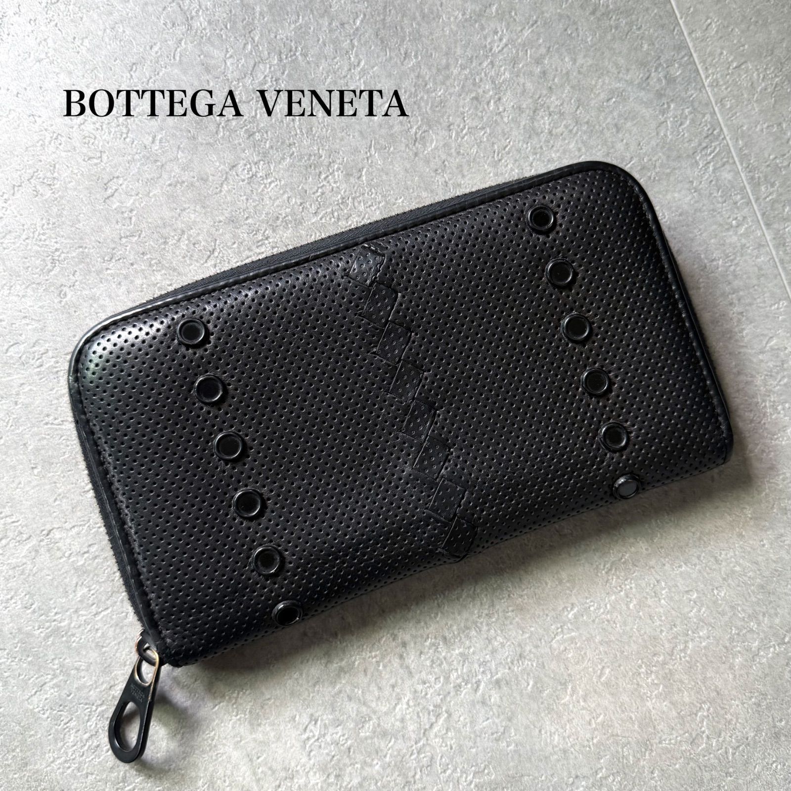 希少 BOTTEGA VENETA ボッテガヴェネタ イントレチャート ラウンドファスナー長財布 パンチング ブラック 黒 レザー　a19 15,400円