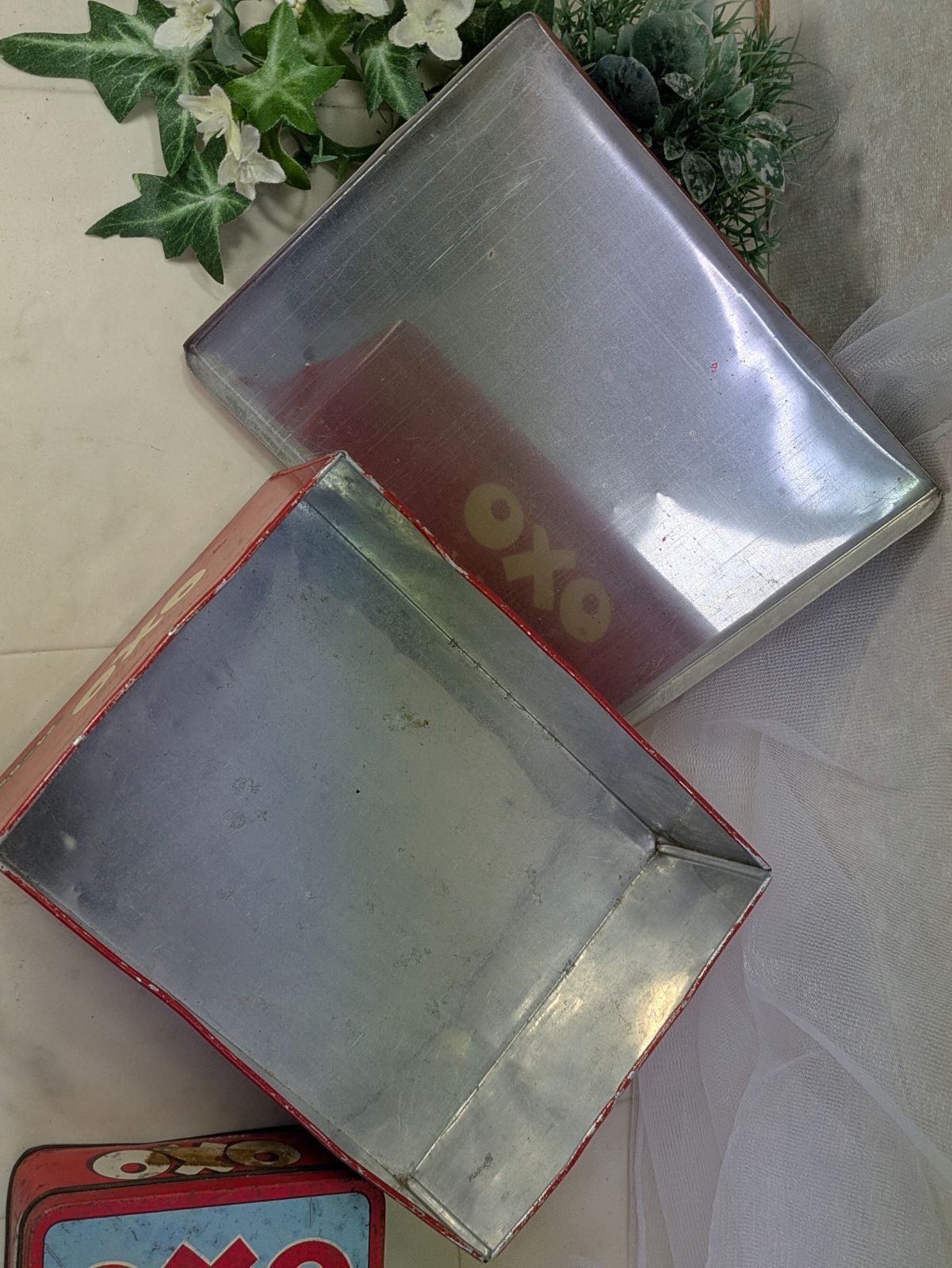 イギリス アンティーク oxo 缶 2個セット - メルカリ