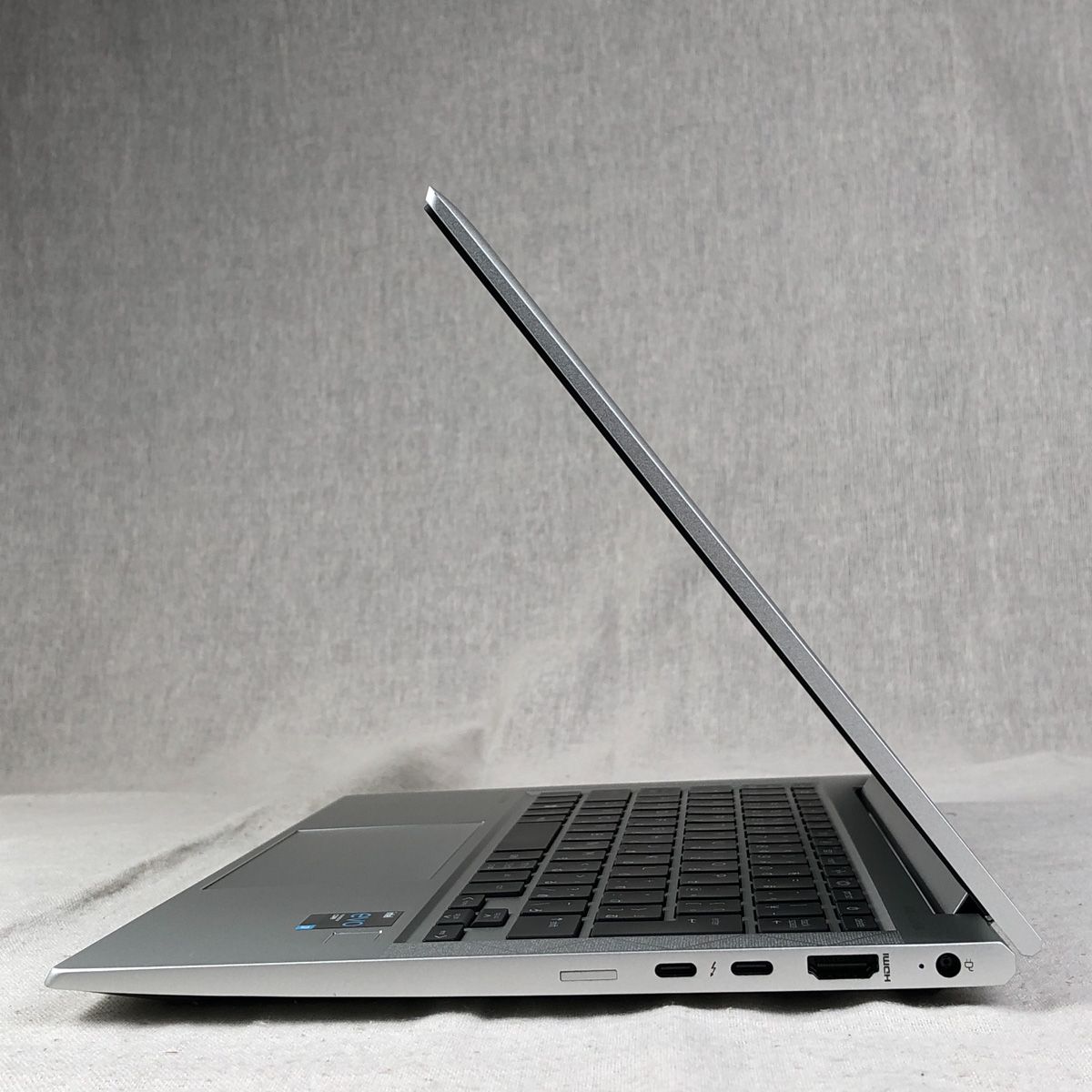 HP EliteBook 830 G8 i7/16GB/512GB 中古 - メルカリ
