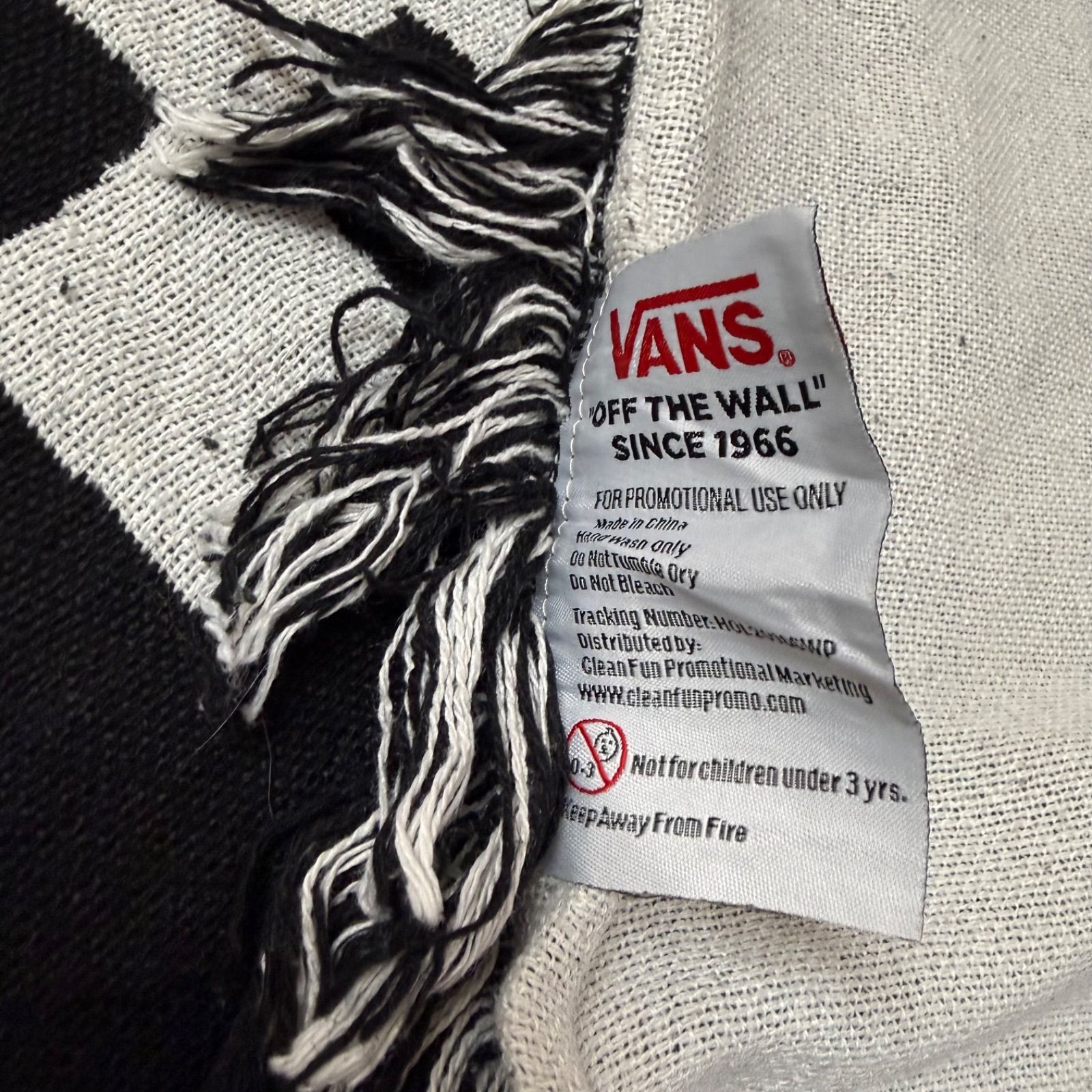 vans バンズ 50周年記念 ブランケット ラグ - メルカリ