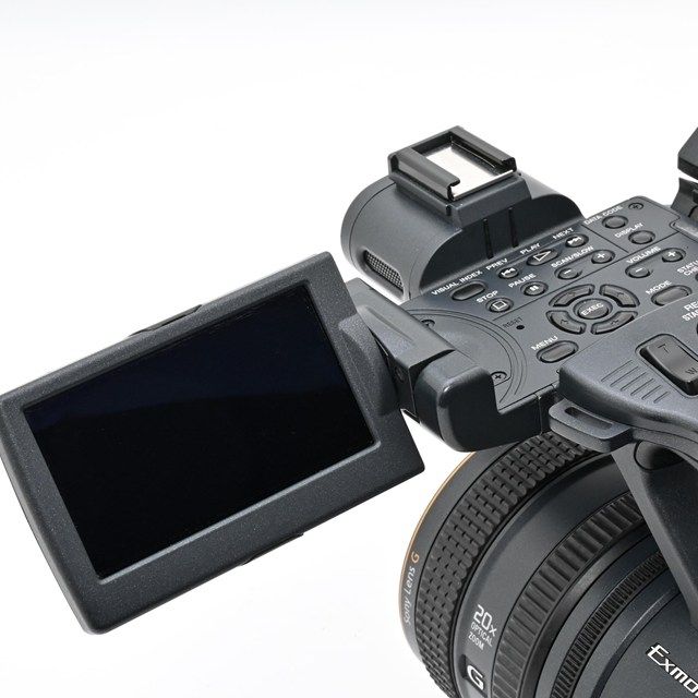 SON YHDR-AX2000 業務用ビデオカメラ HDR-AX2000 特長 : 卓越した表現性能 | デジタルビデオカメラ Handycam