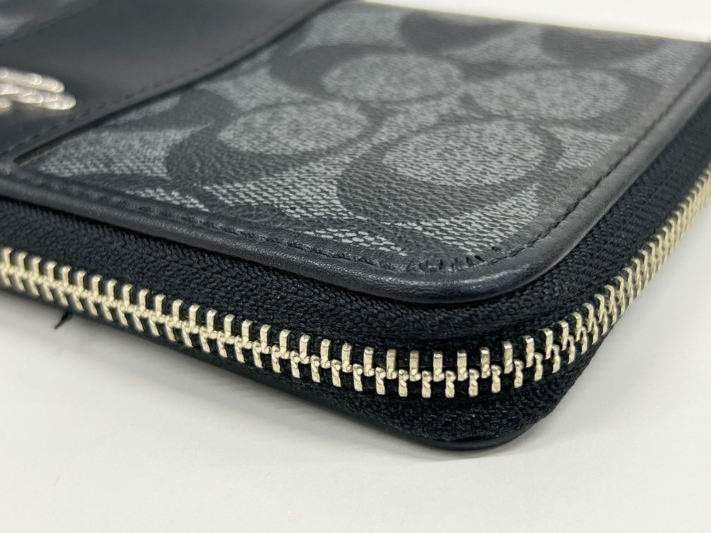 COACH コーチ/シグネチャー/PVC/ラウンドファスナー長財布/F59267/H22**/Aランク/18【中古】 COACH（コーチ） コーチ/シグネチャー/PVC/ラウンドファスナー長財布