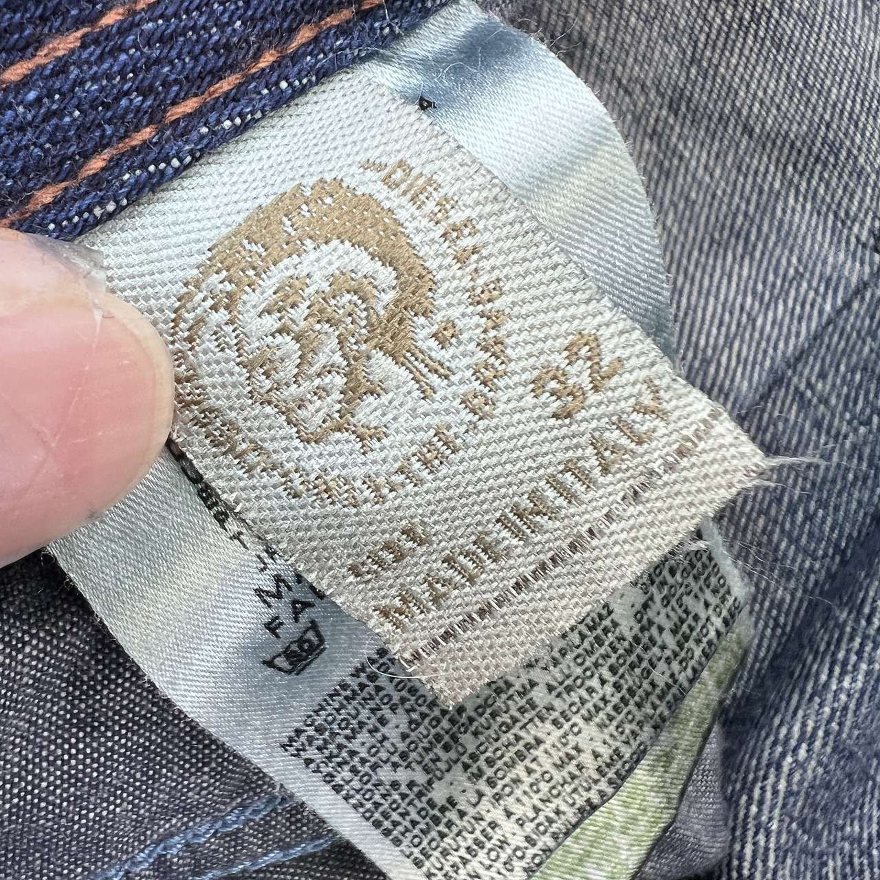 ディーゼル DARRON デニムパンツ メンズ W32 スリムテーパード 色 