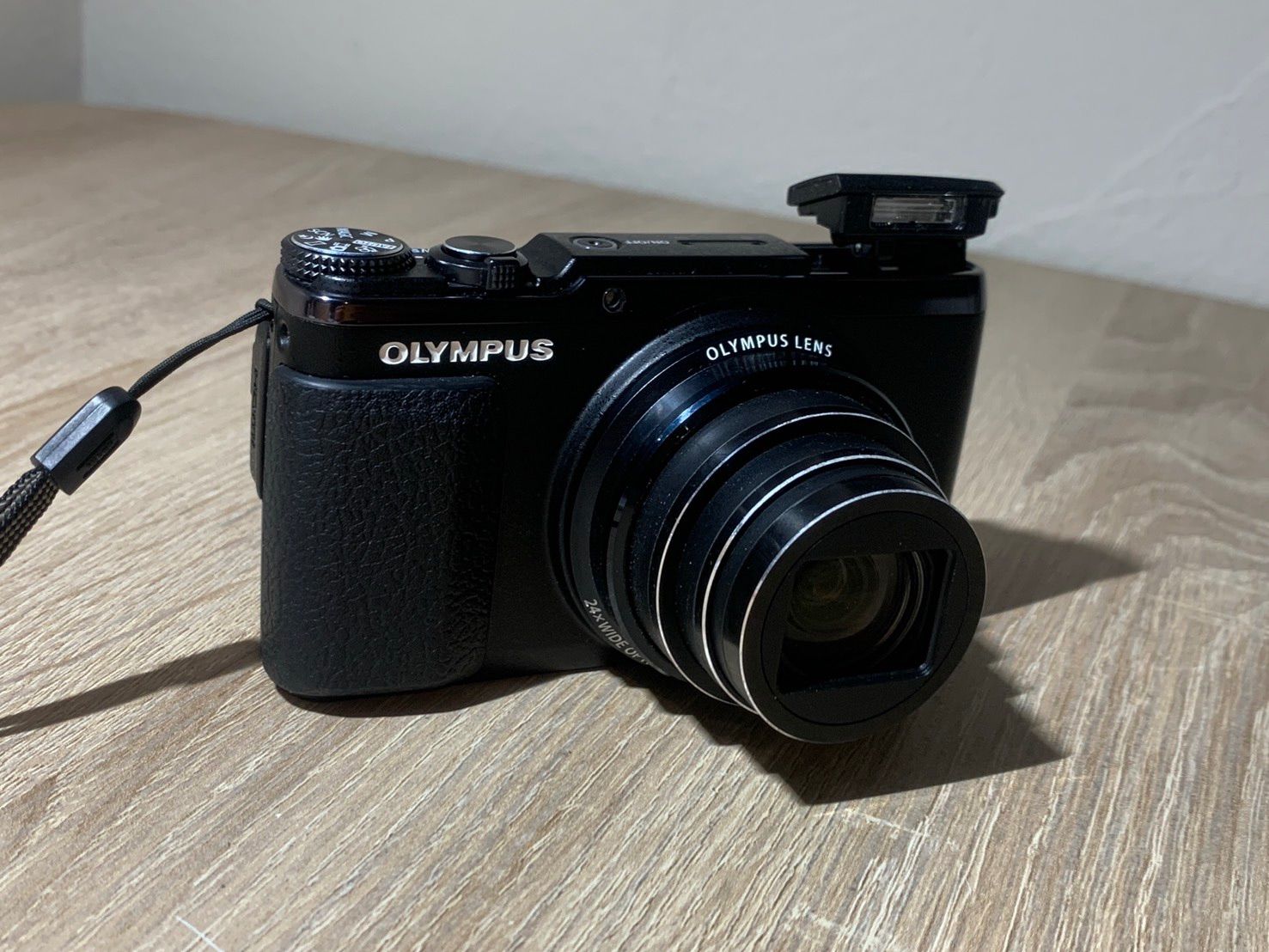 OLYMPUS SH-50 デジカメ ほぼ新品 3452 Amazon | OLYMPUS デジタルカメラ STYLUS SH-50 1600万画素裏面照射型