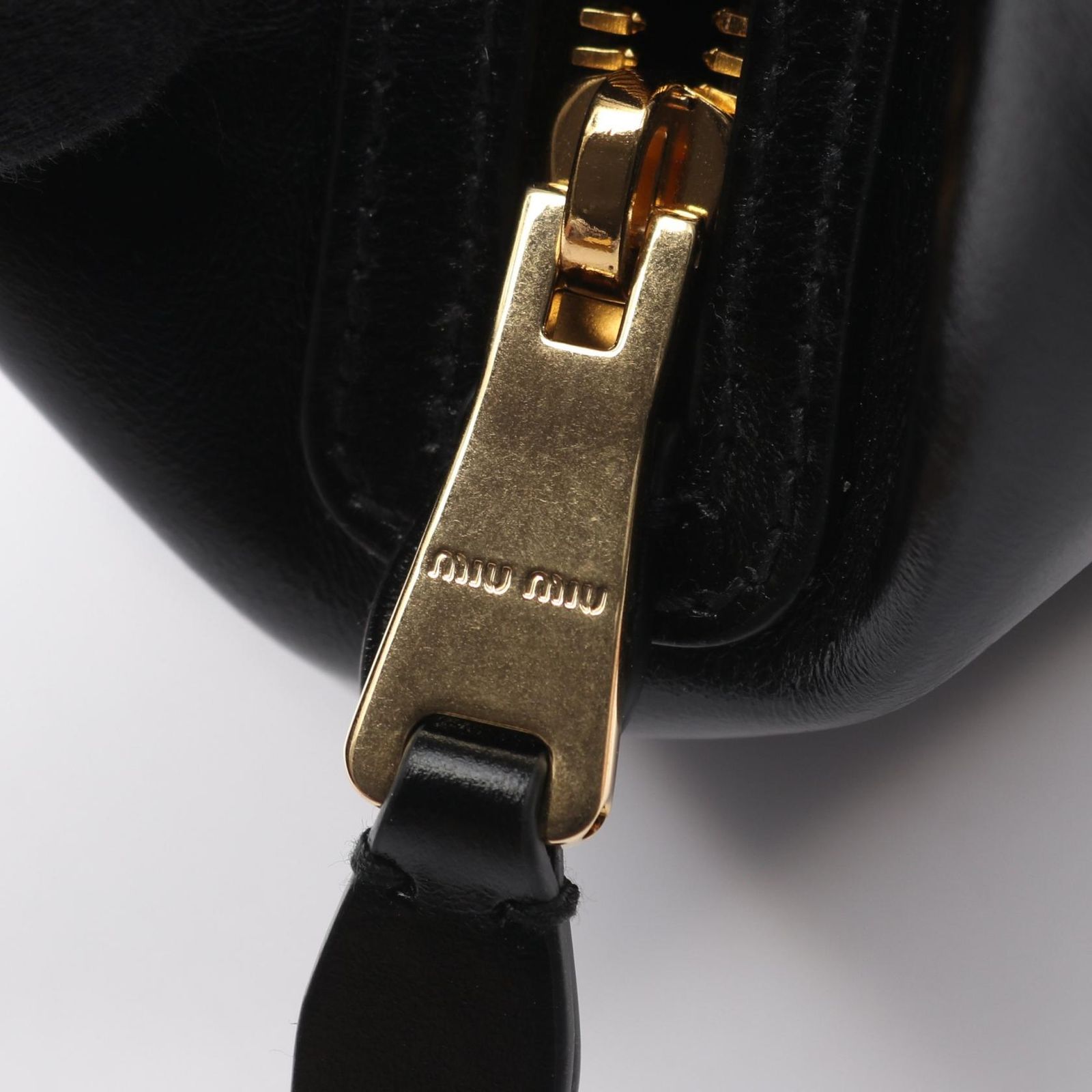 miu miu ミュウミュウ レザー ハンドルバッグ トートバッグ 5BB182