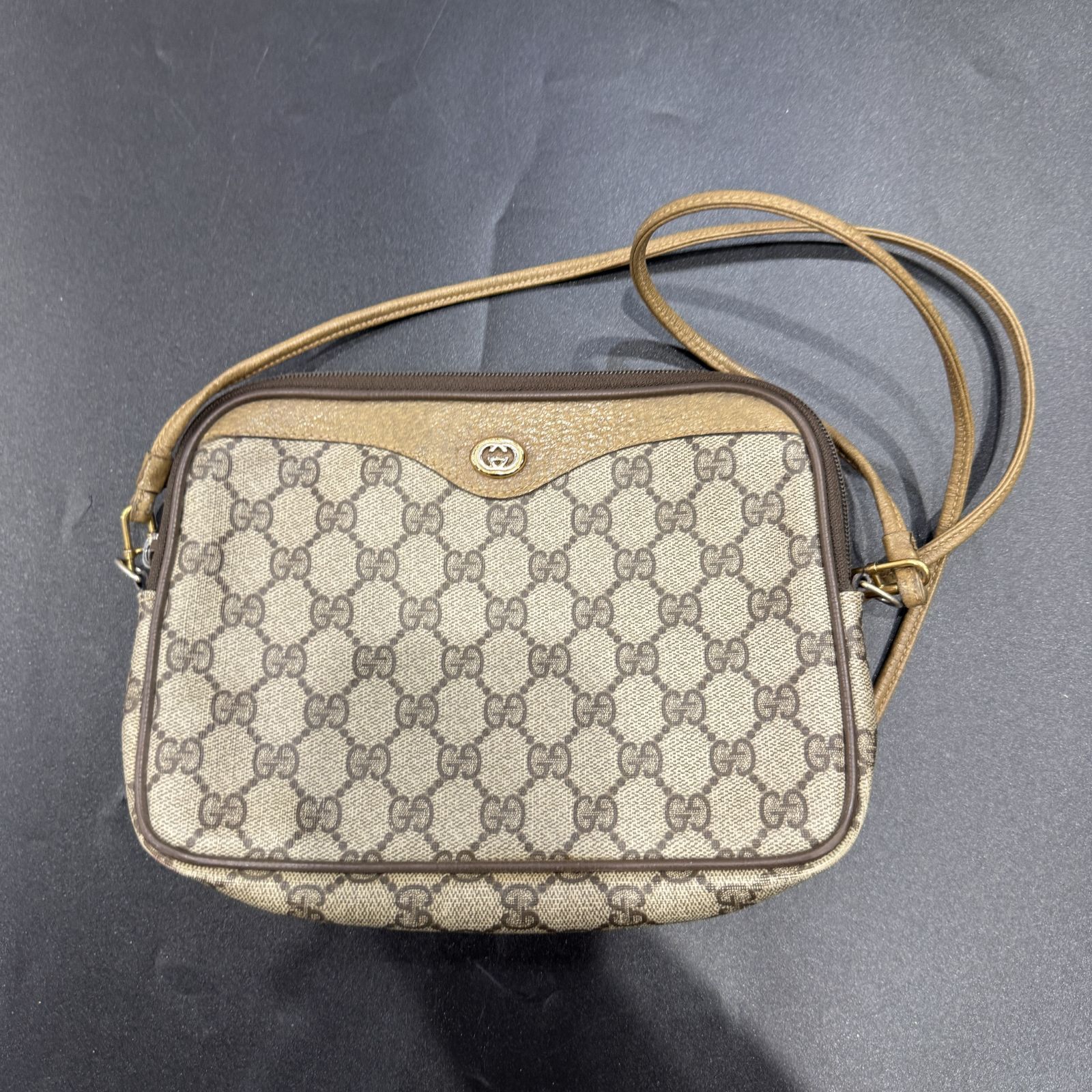 グッチ ショルダーバッグ B26041721