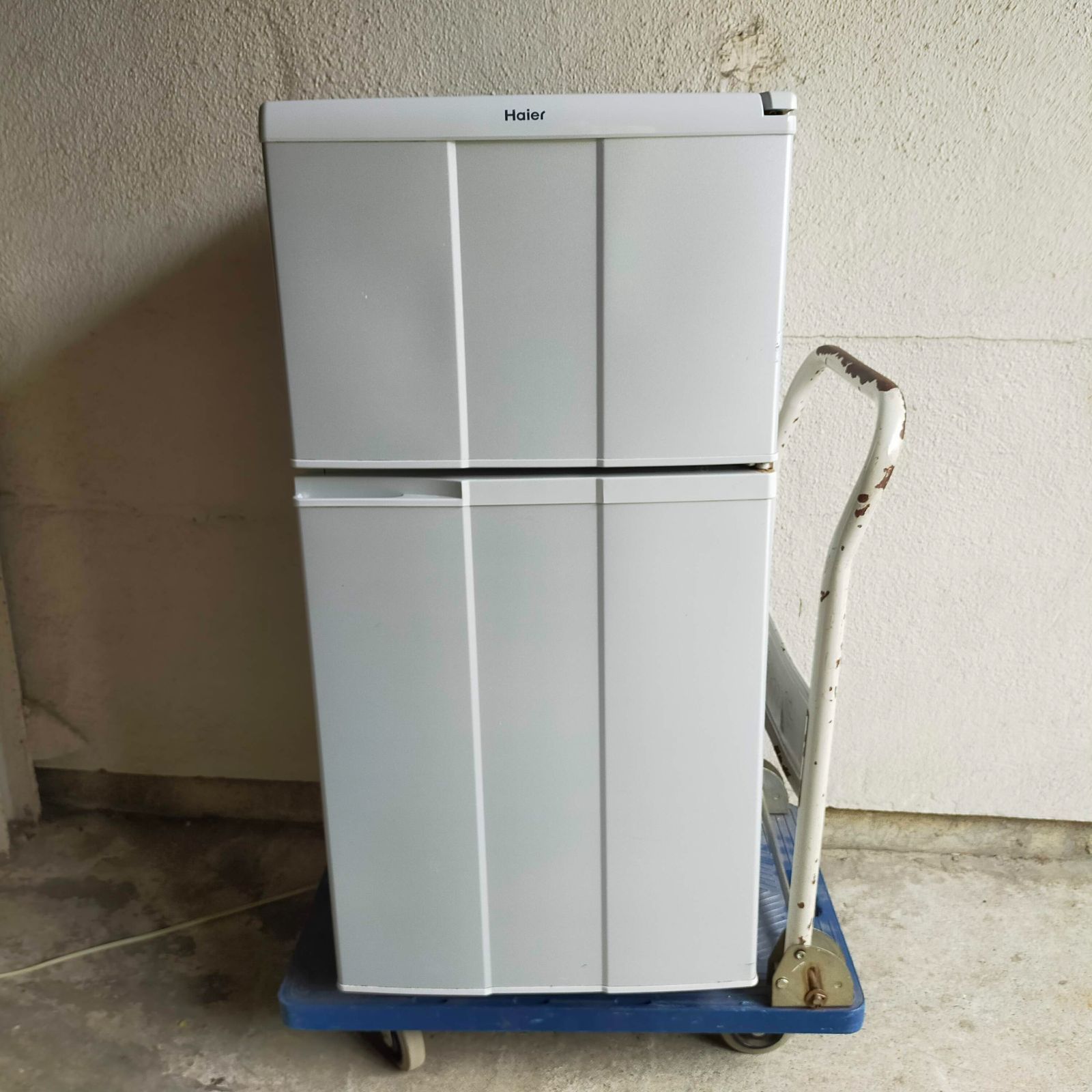 Haier(ハイアール)★冷凍冷蔵庫★JR-N100A★98L★2009年製★ホワイト★【中古】★【送料0円(地域限定)】 Yahoo!オークション - パーソナル小型冷凍冷蔵庫 Haier JR-N100A 98L 2