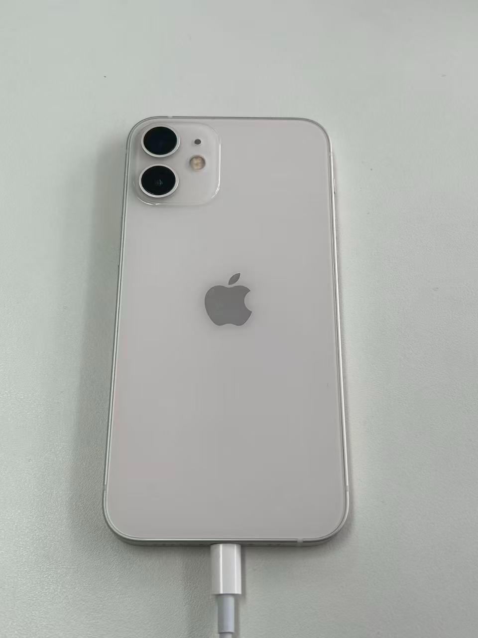 【ジャンク】iPhone 12 mini White 128GB ジャンク品】iPhone 12 mini White 128GB - メルカリ