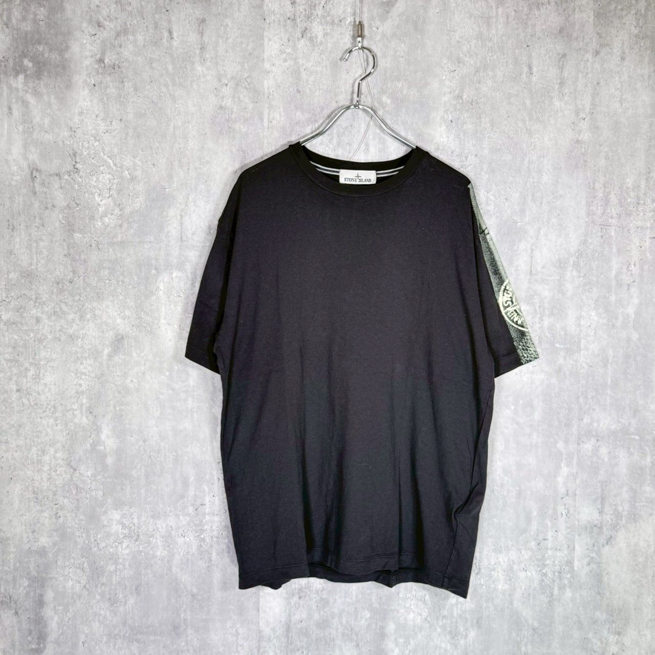 STONE ISLAND』ストーンアイランド（L）コンパスロゴ プリント Tシャツ