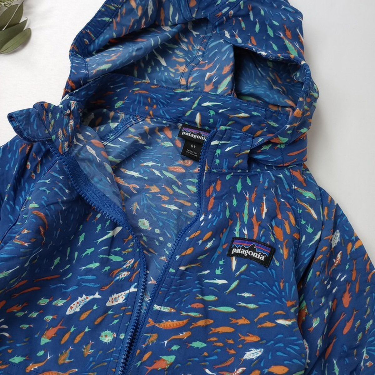 【5T 】patagonia バギーズジャケット　フード付きジャケット 魚柄 美品 正規品 パタゴニア patagonia 5T キッズ バギーズ フード付き