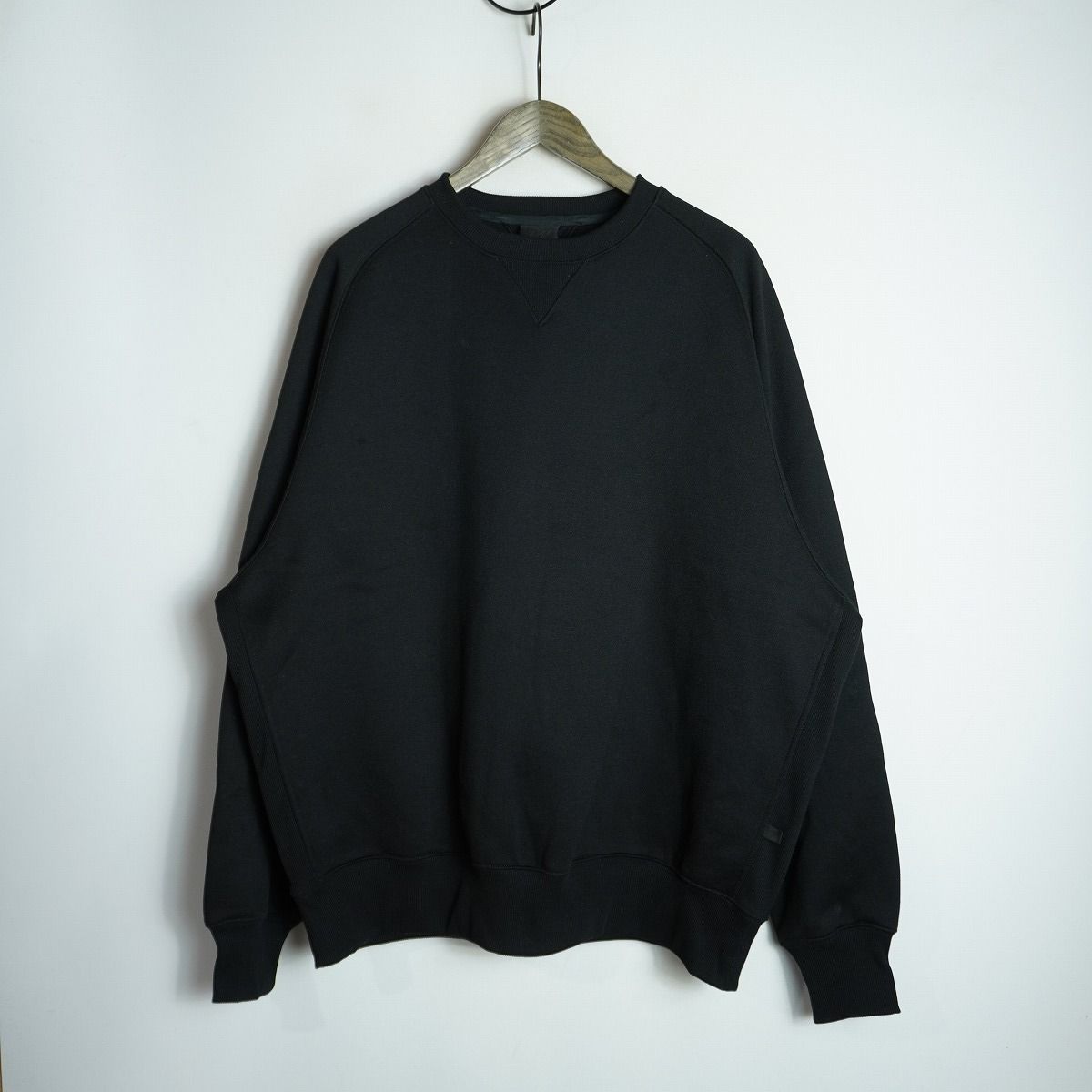 24AW DAIWA PIER39 ダイワピア TECH SWEAT CREW FREEDOM SLEEVE テック フリーダム スリーブ スウェット トレーナー BE-51024W 黒 329P4