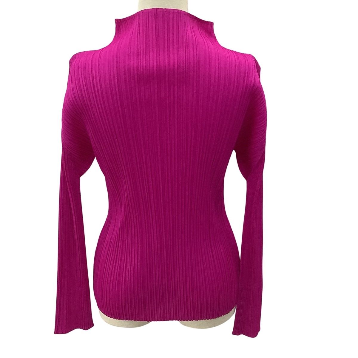 PLEATSPLEASE イッセイミヤケ トップス　カットソー　半袖　ピンク　3 ISSEY MIYAKE イッセイミヤケ PLEATS PLEASE カットソー SIZE 3 PP93